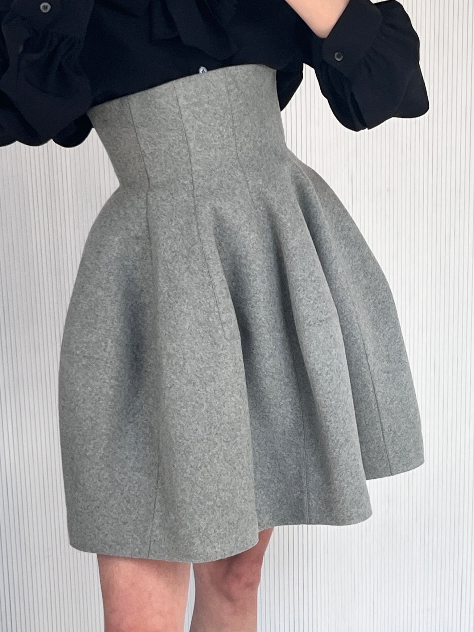 Alaïa gray structured skirt