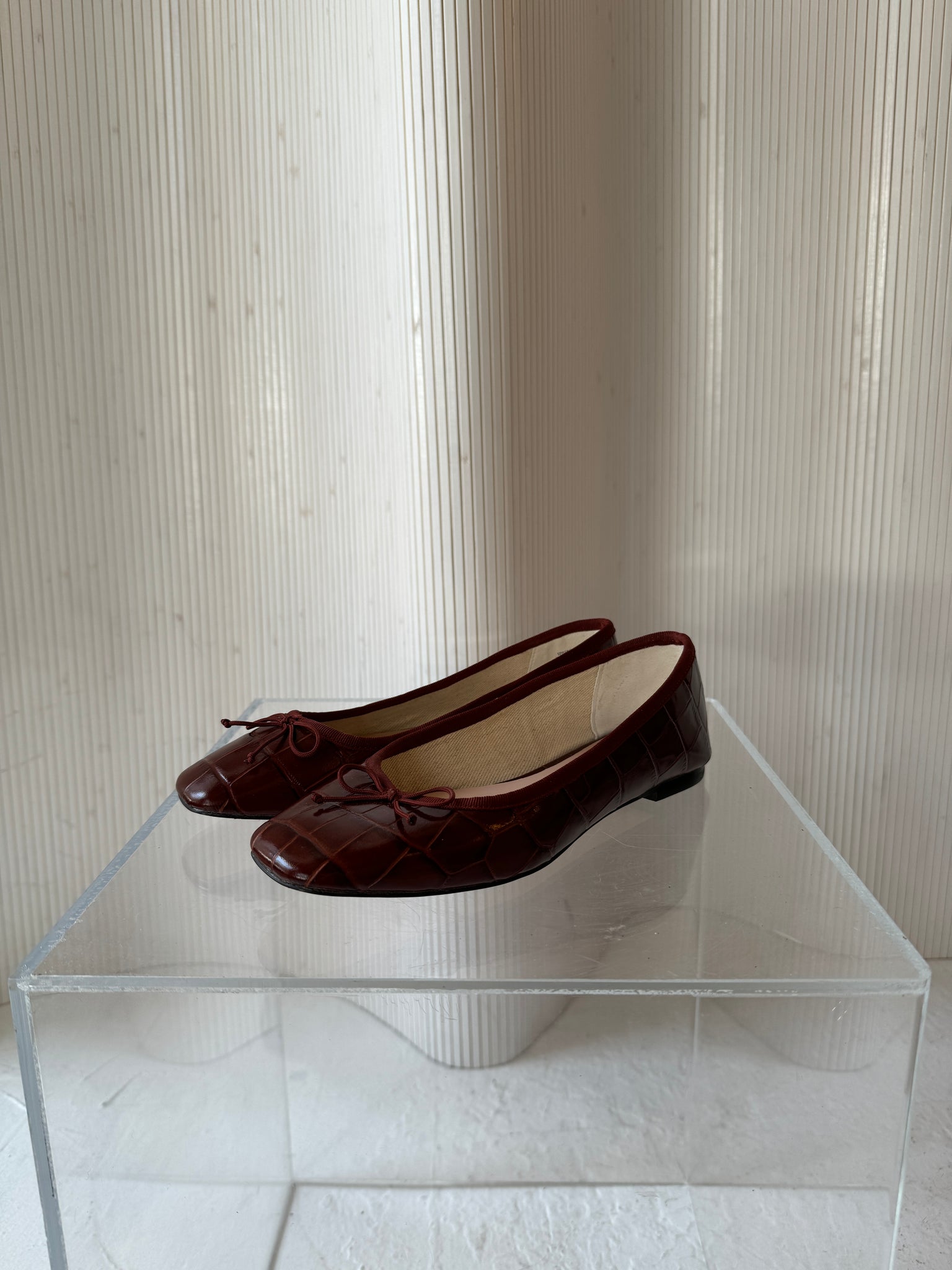 Jcrew burgundy croc ballet flat