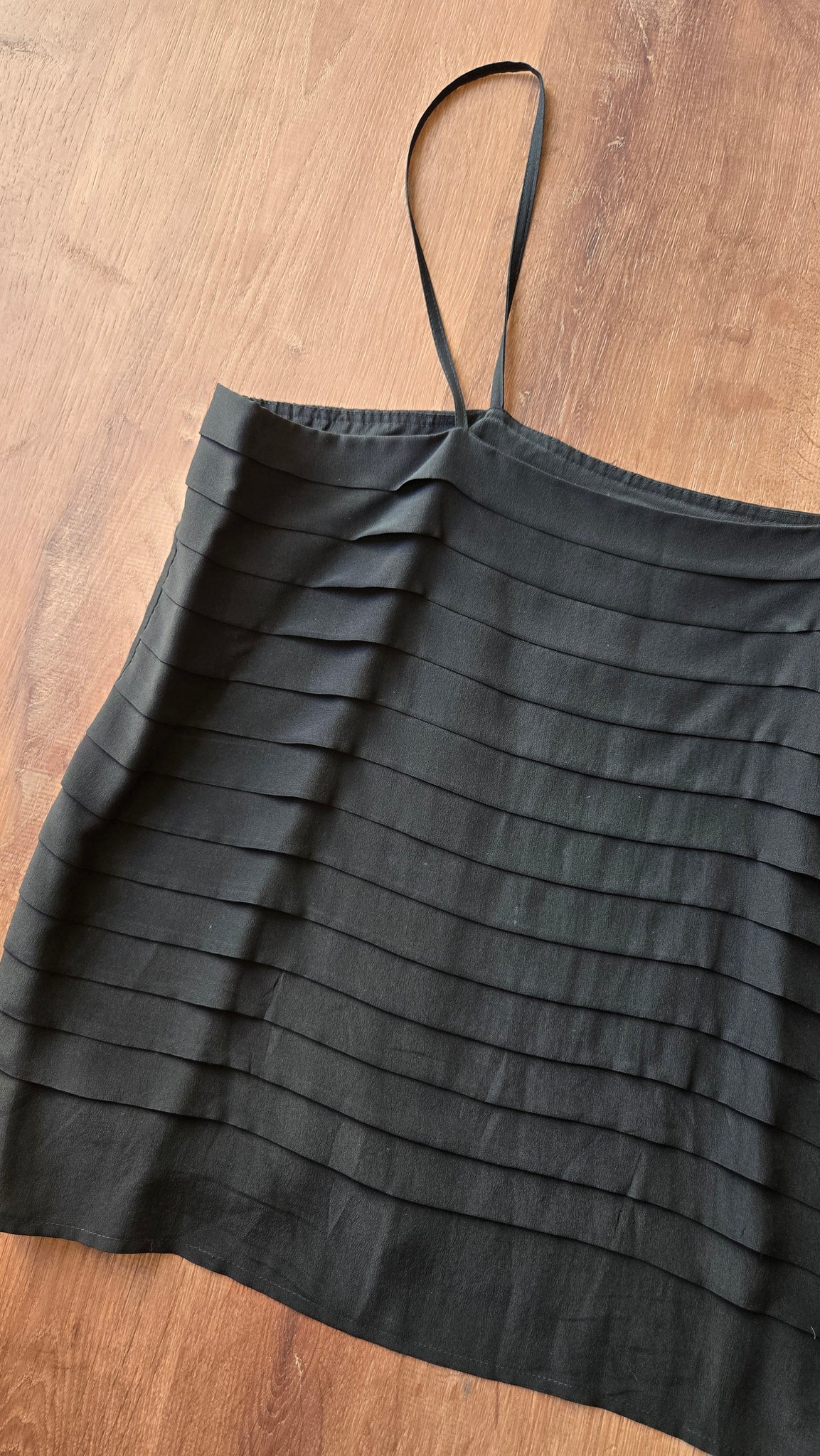 Black square tiered silk tank