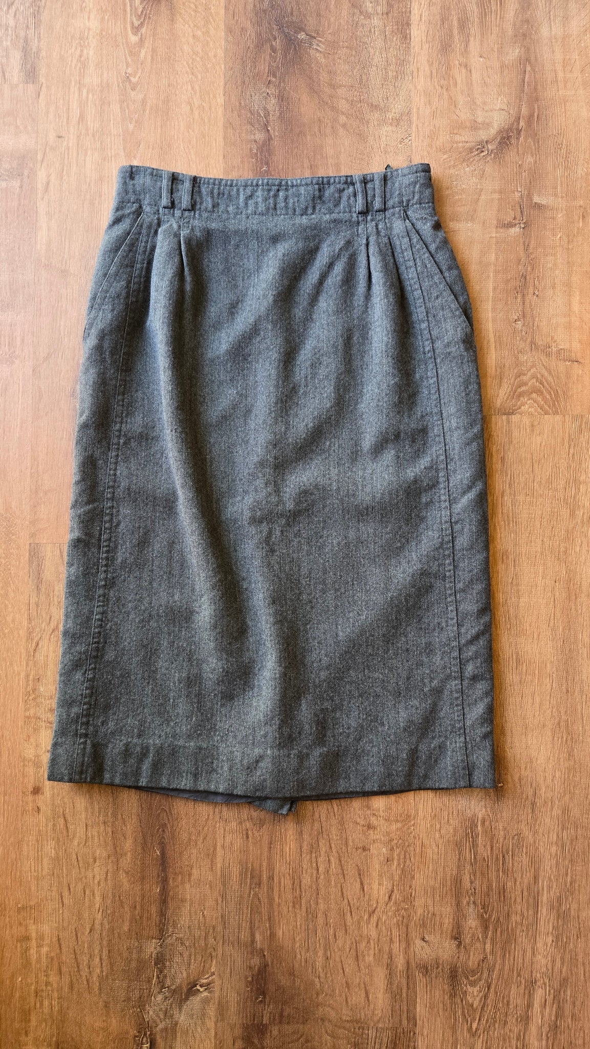 Escada grey wool pencil skirt