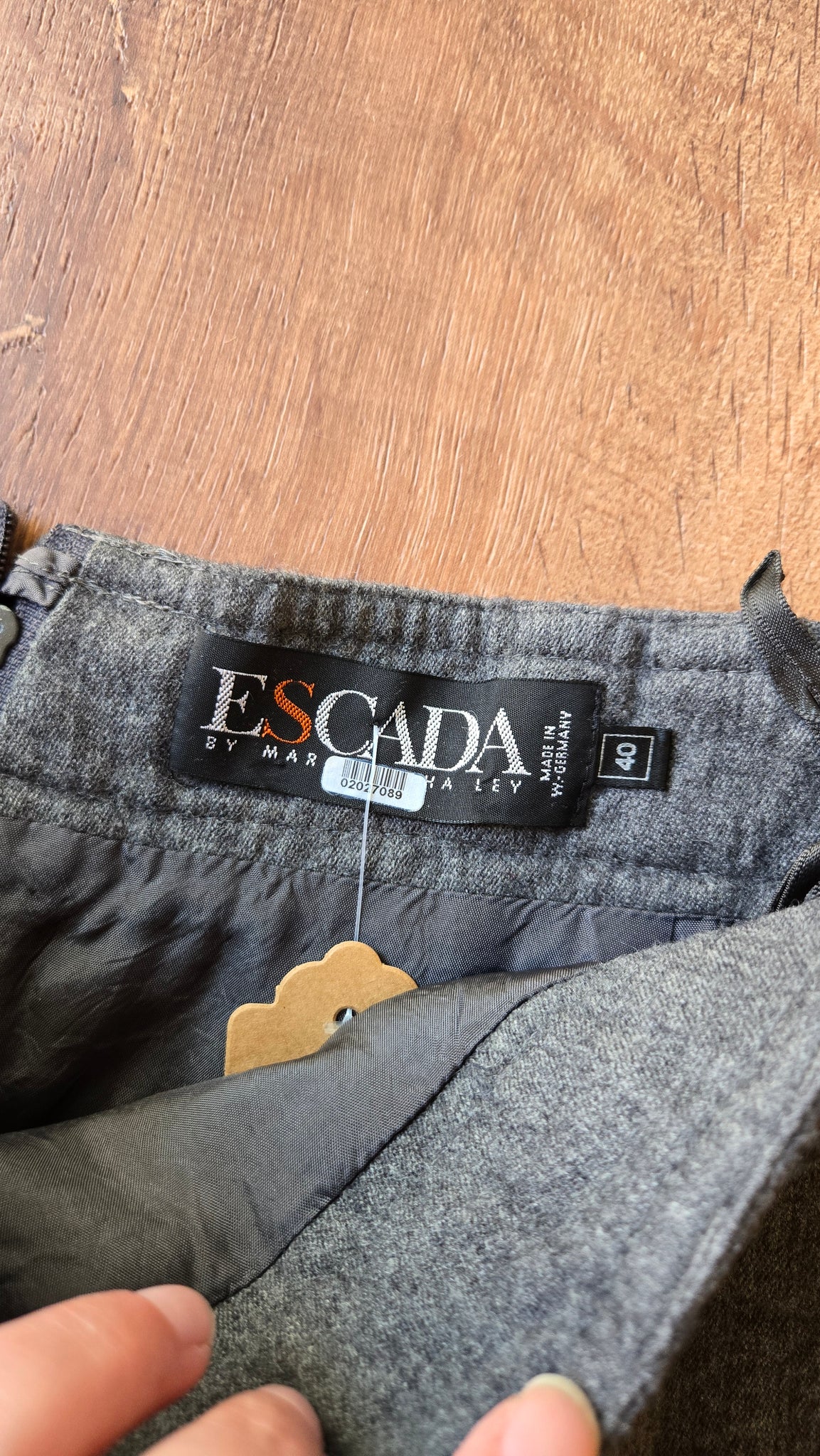 Escada grey wool pencil skirt