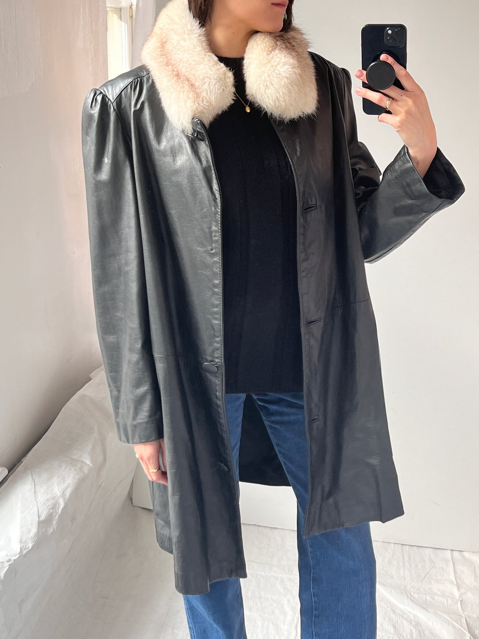 D’esprit leather and fur coat