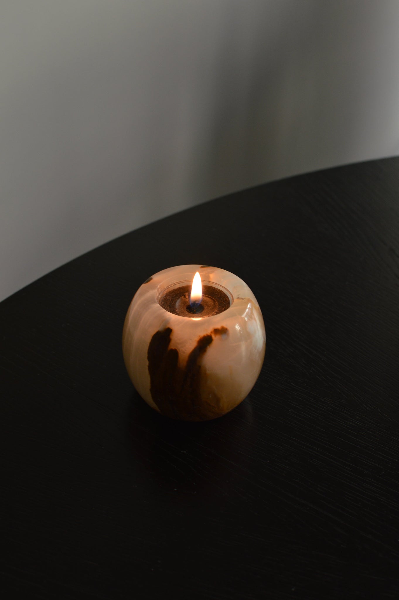 ONYX CANDLE HOLDER