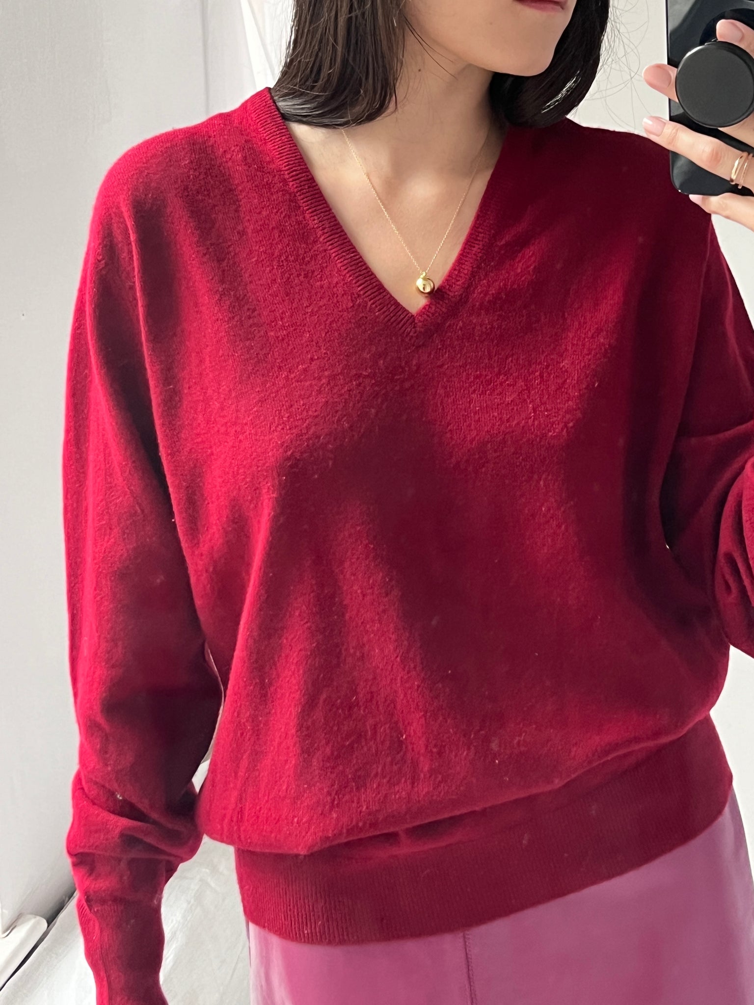 Barrie Red V-Neck Cashmere Sweater