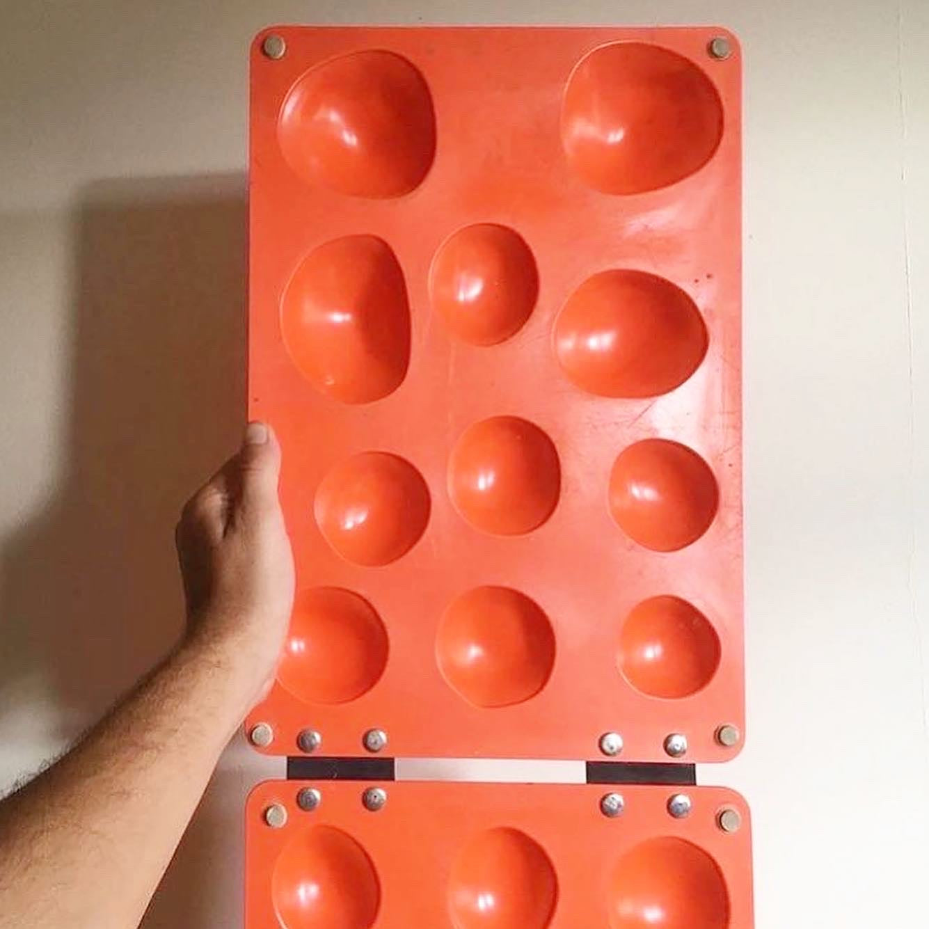 70s plastic mold in the style of verner panton